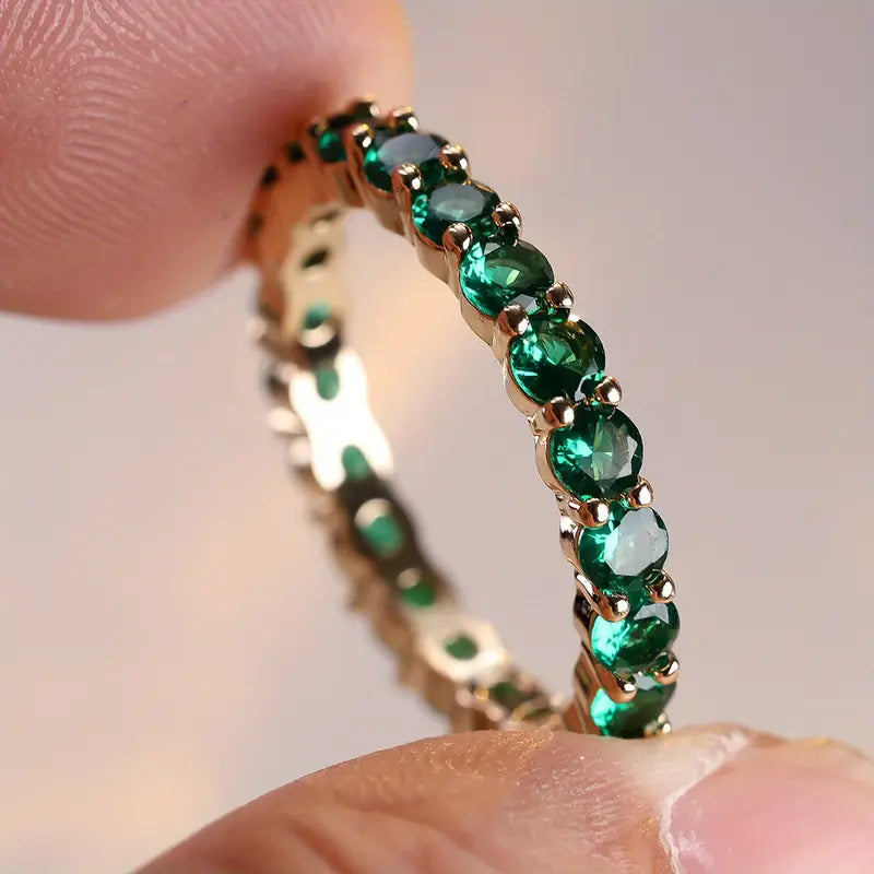 Luneth Ring – Gold Tone
