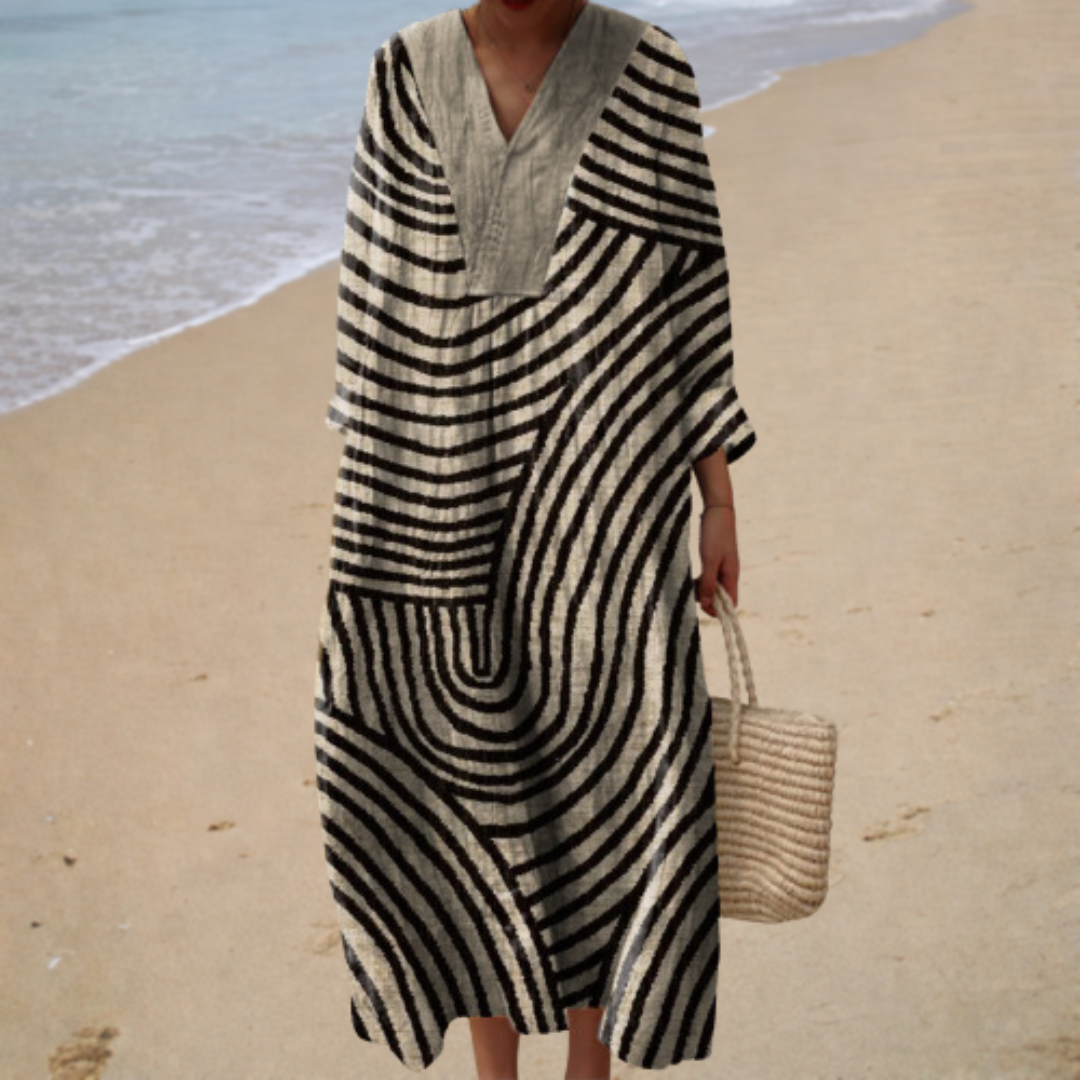 Chic Summer Dress with Flattering Print