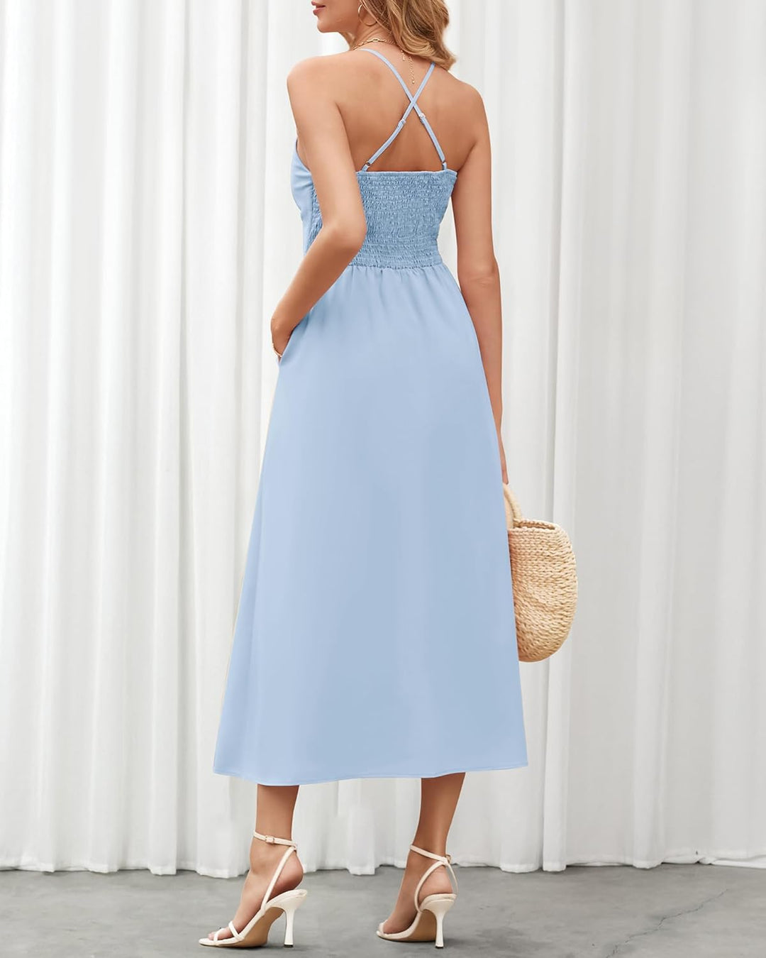 Nira - Sleeveless V-Neck Dress