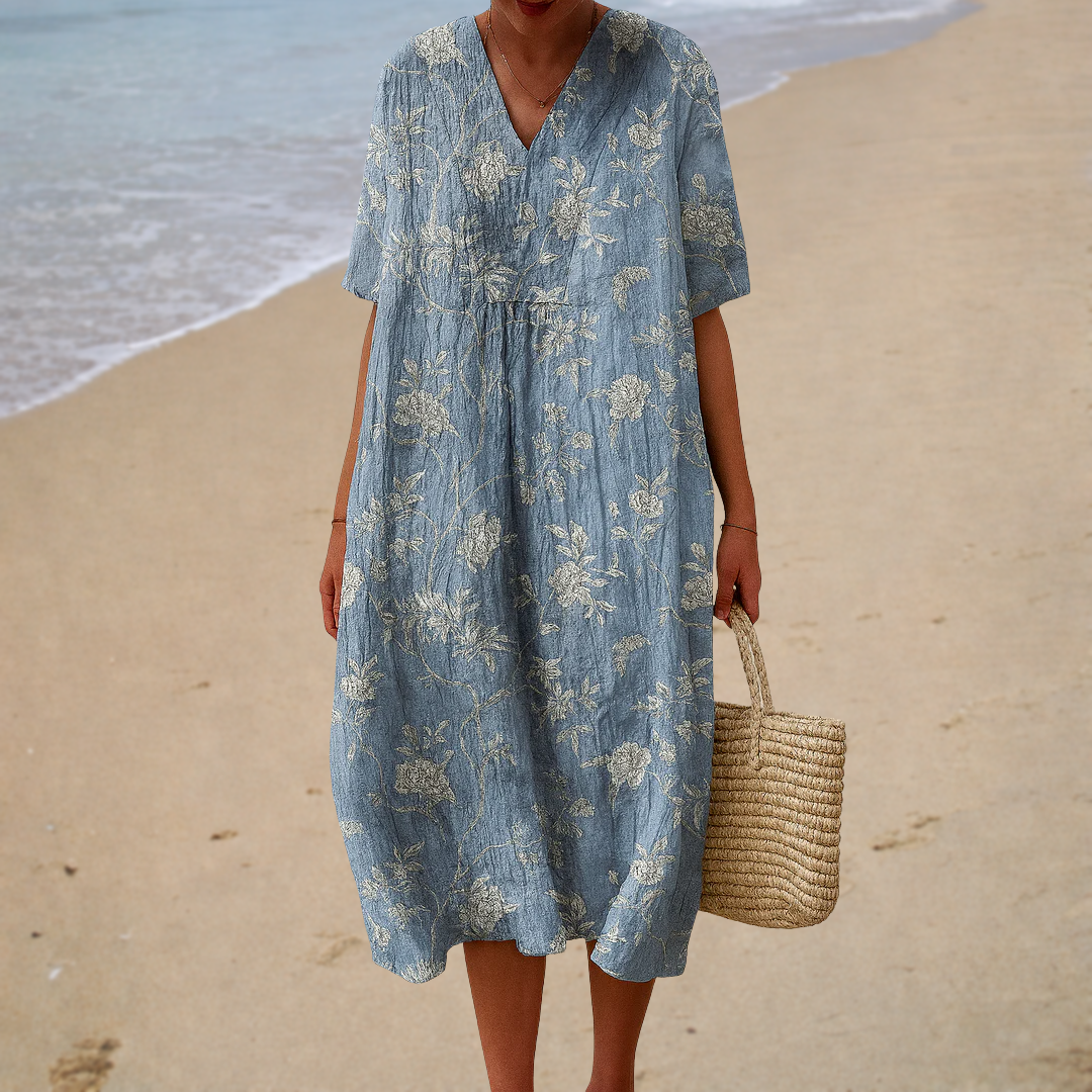 Chic Summer Dress with Flattering Print