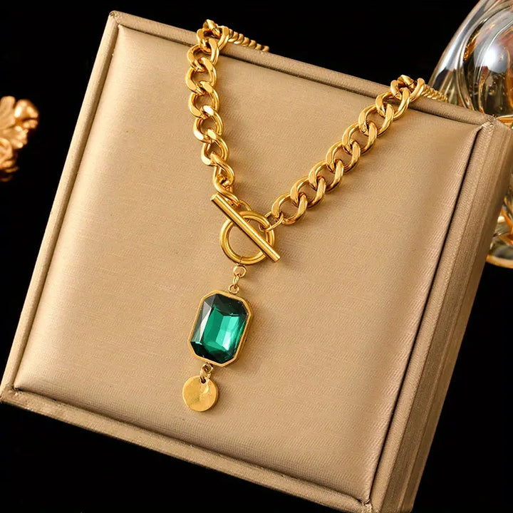 Chunky Chain Emerald Pendant Necklace – Gold Tone