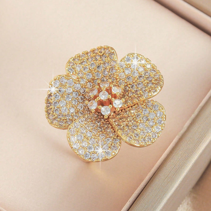 Elegant Vintage Style Silver Plated Floral Crystal Ring