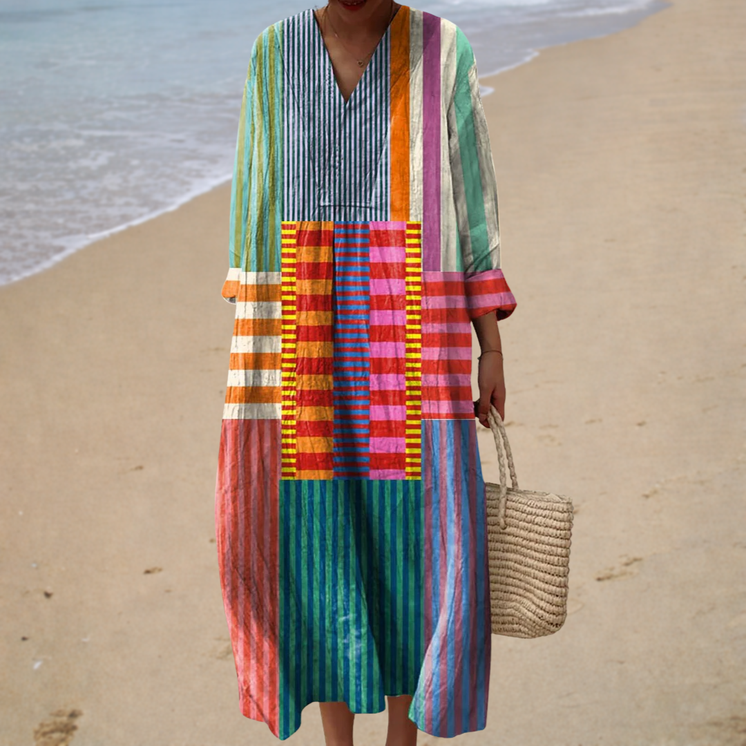 Chic Summer Dress with Flattering Print