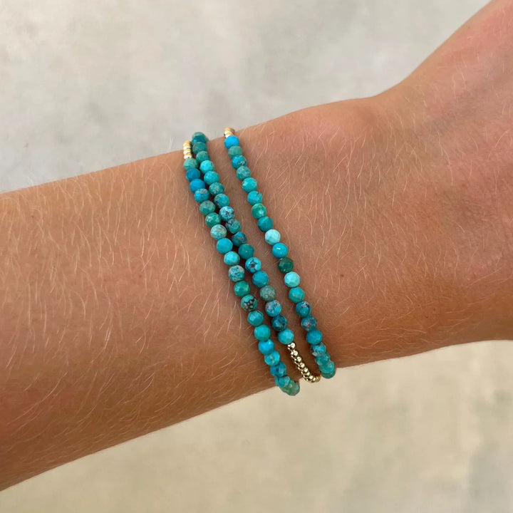 Chic Gold Tone Turquoise Beaded Bracelet