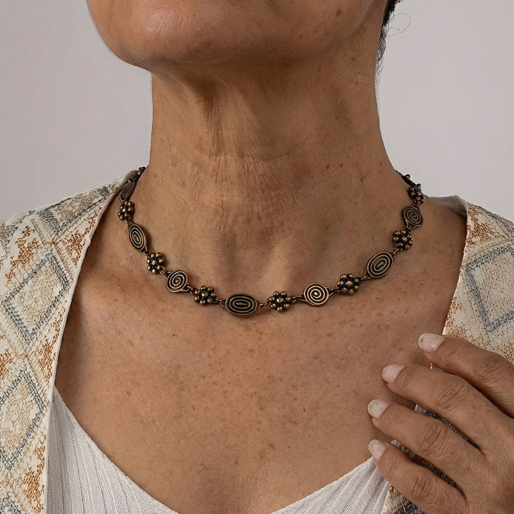 Bohemian Floral Swirl Spiral Pattern Short Choker Necklace