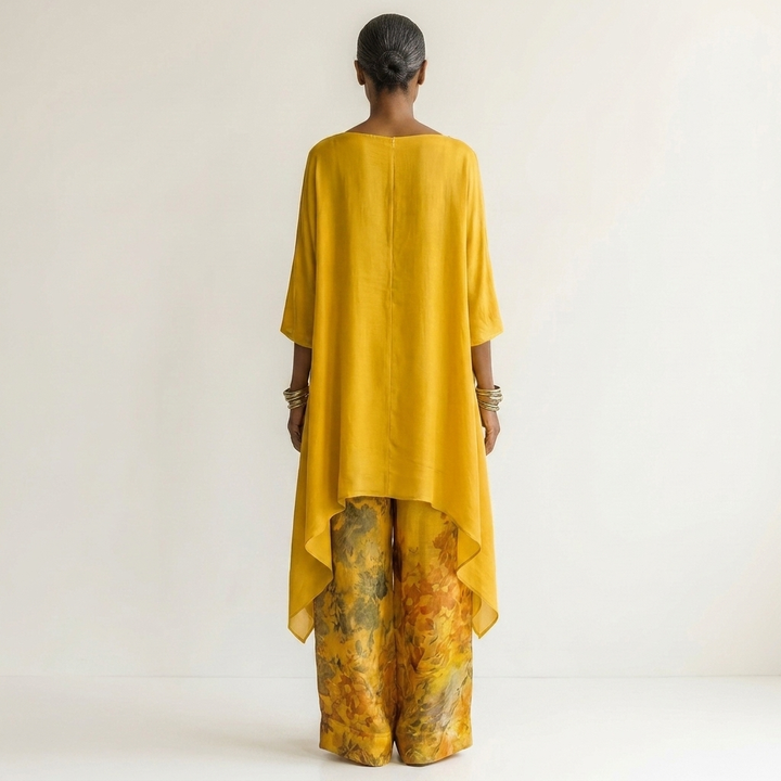 Victoria | Two-Piece Set with Asymmetric Tunic
